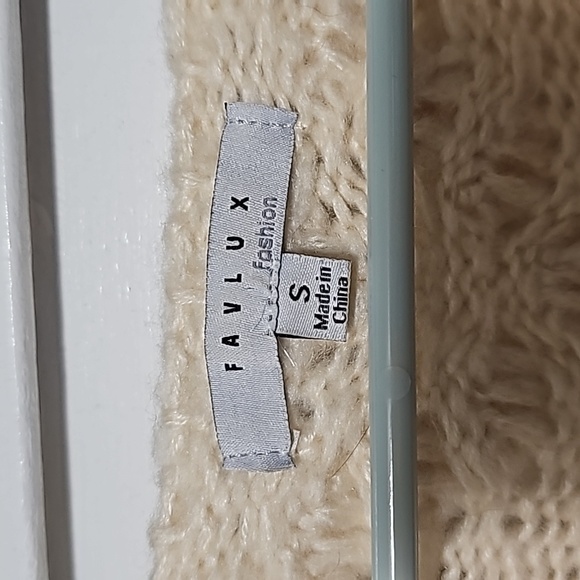 Heart Sweater - Picture 2 of 2